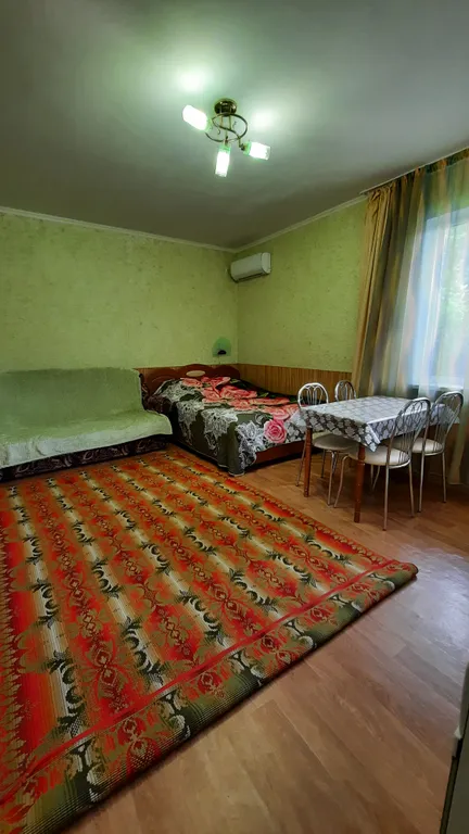 Коттедж Домик в бамбуке в 200 м от моря — аренда посуточно в Алушта