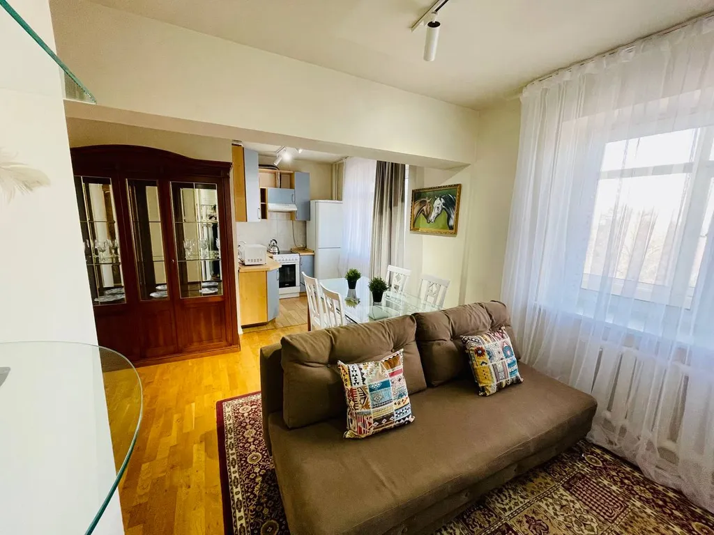 3-комнатная Самал-1