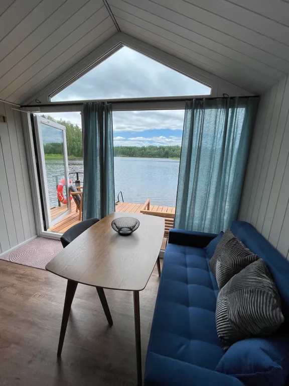 Дом на воде Наедине