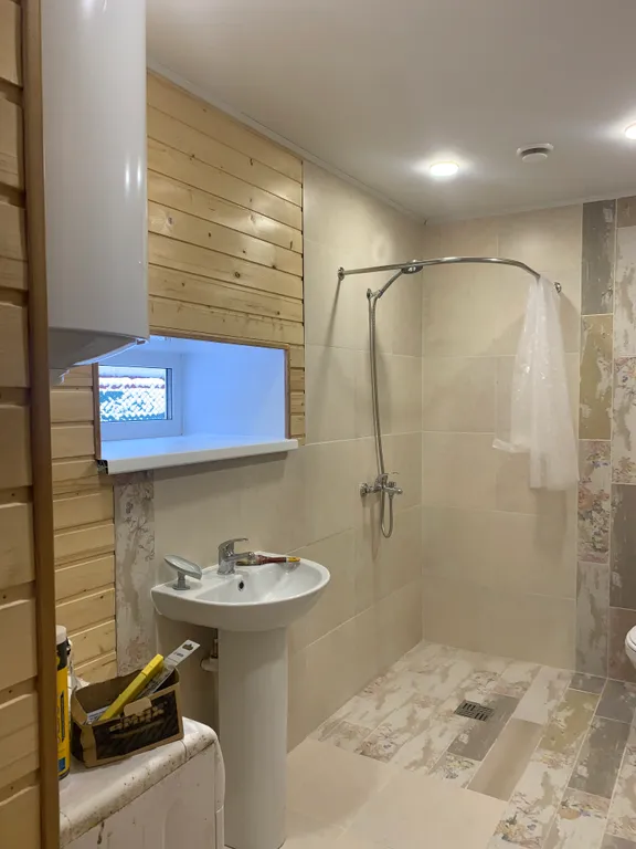 Коттедж Уютная и комфортная ХижInna с русской банькой в лесу у реки — Волхов