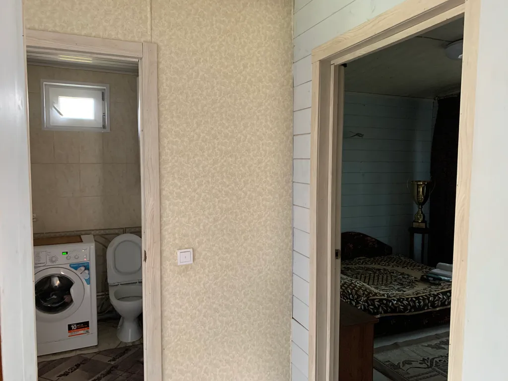 Дом на берегу озера