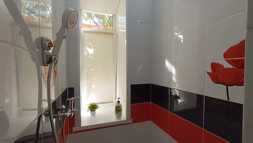 Уютное жилье без кухни в центре с кондиционером