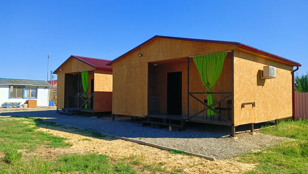 Коттедж Двухкомнатный домик — Кучугуры