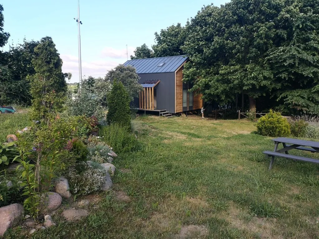 Коттедж Маврикий с сауной и видом на озеро