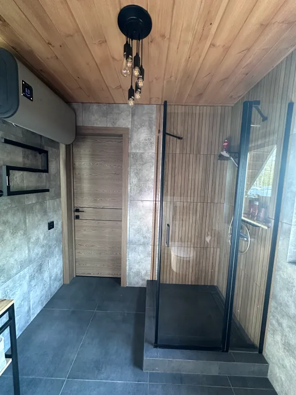 Уютный дом Афрейм с террасой и купелью