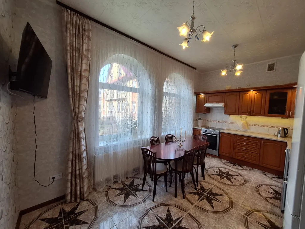 Первый этаж дома у моря