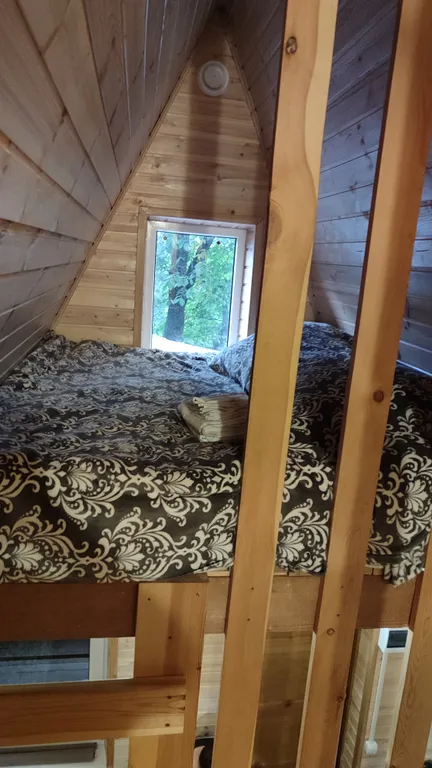 Домики у реки в тихом, уединённом месте, по дороге на Архыз