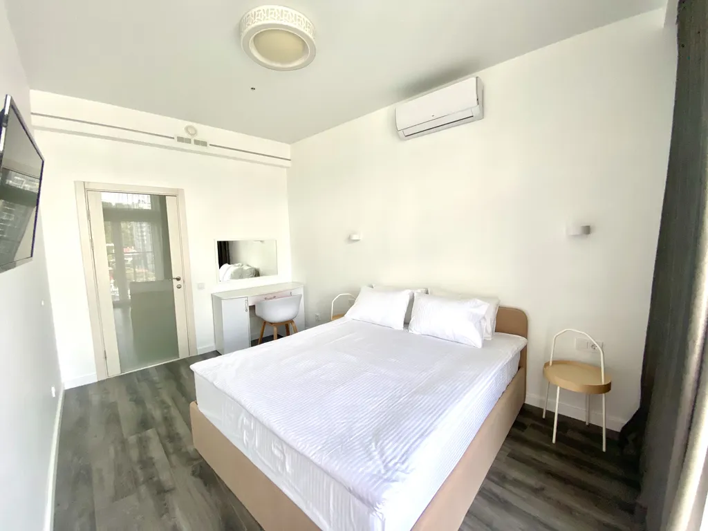 Апартамент с 2 спальнями и с 2 балконами