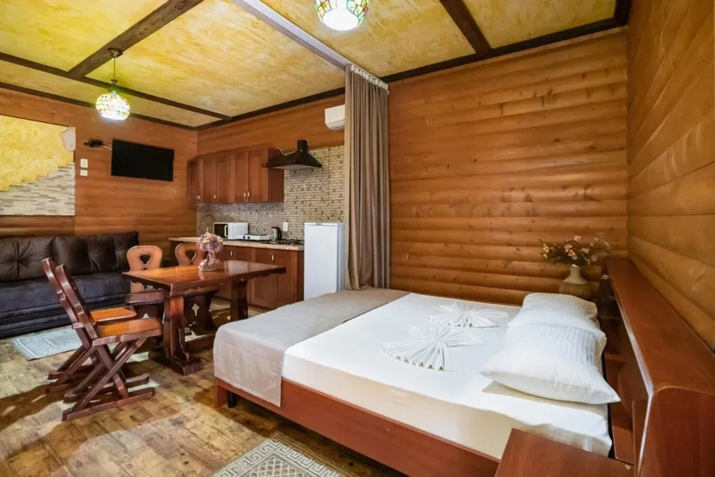 Коттедж с кухней