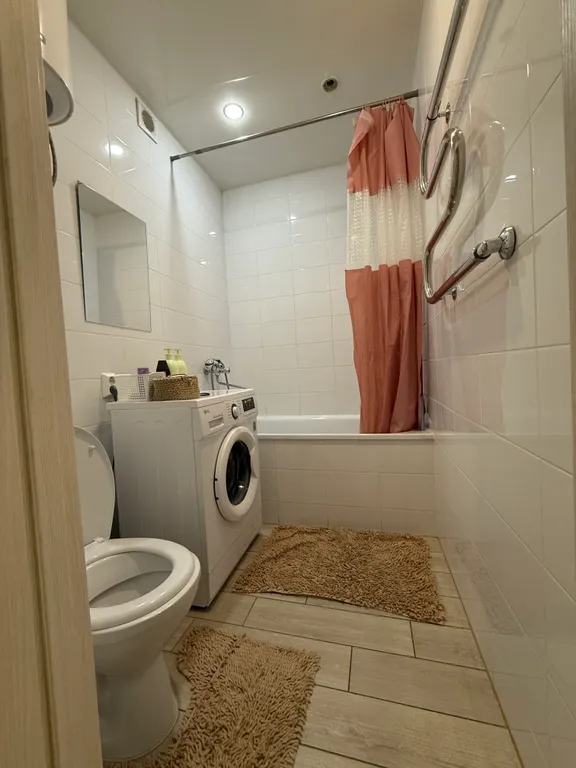 Уютная 2-комнатная квартира в м-не Угольщиков