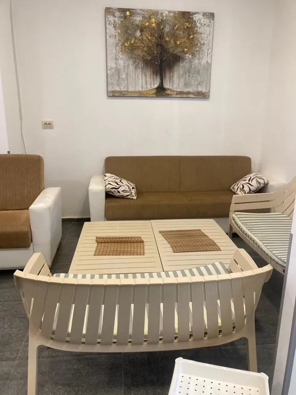 Дом для большой такой компании