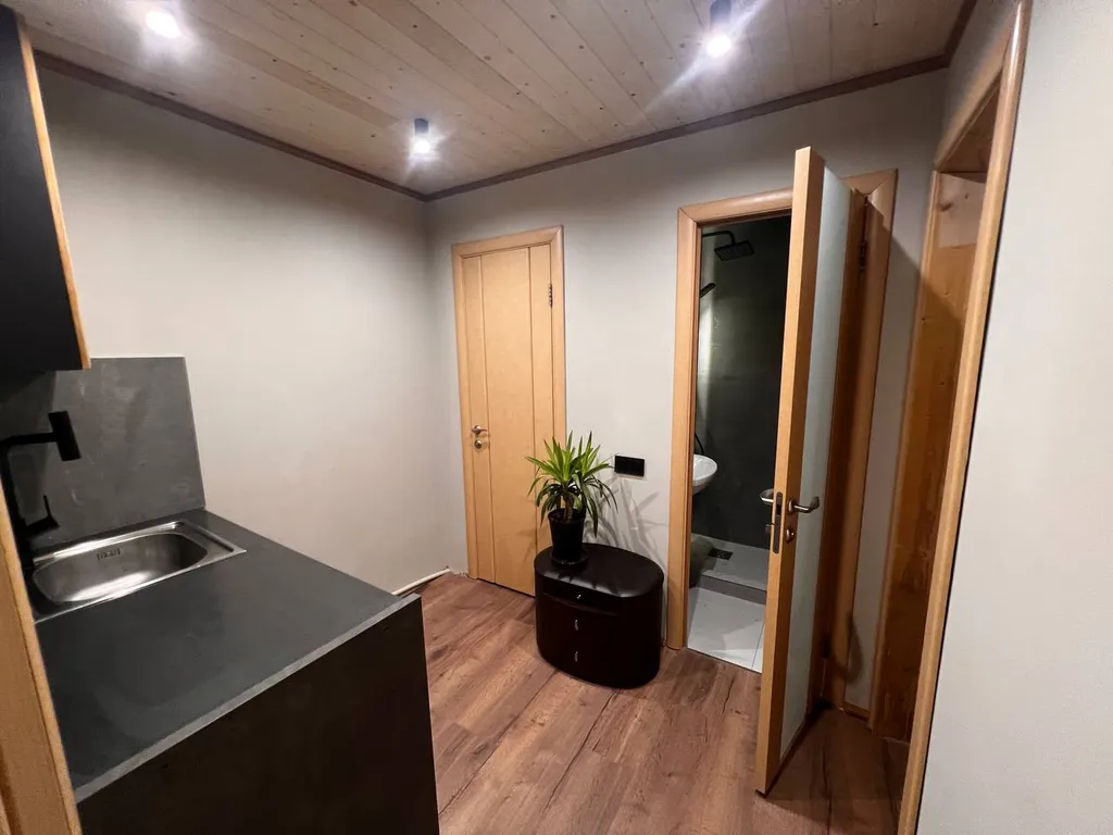 Дом с банным чаном, баней и домашним кинотеатром