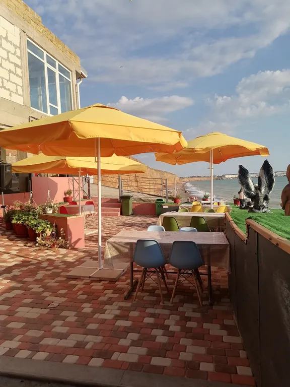 Квартира эллинг на берегу моря