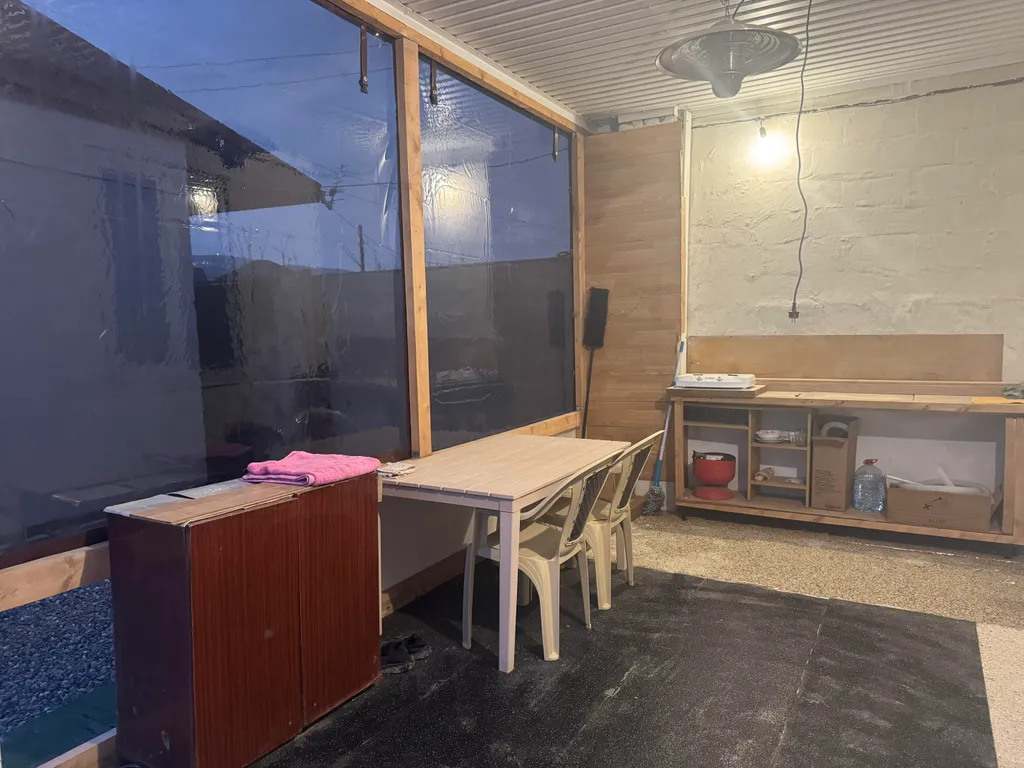 Дом с банный чаном и бассейном на берегу