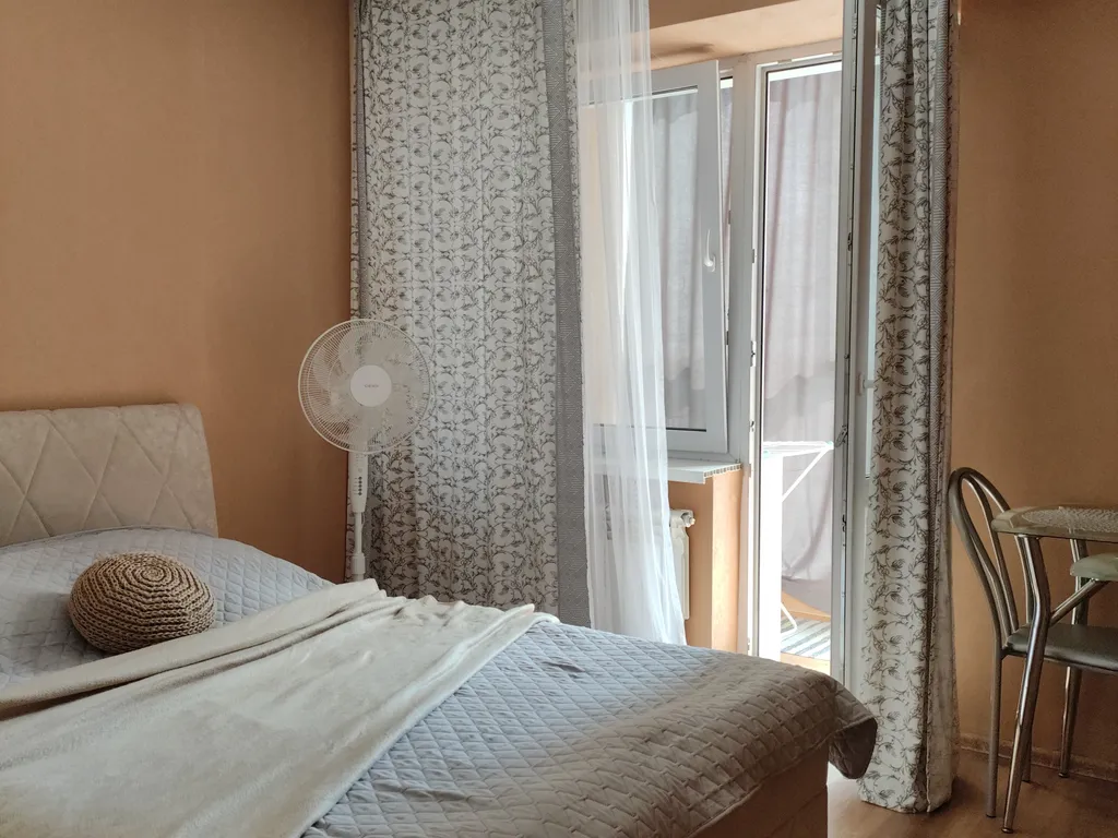 Уютная квартира-студия возле областной больницы