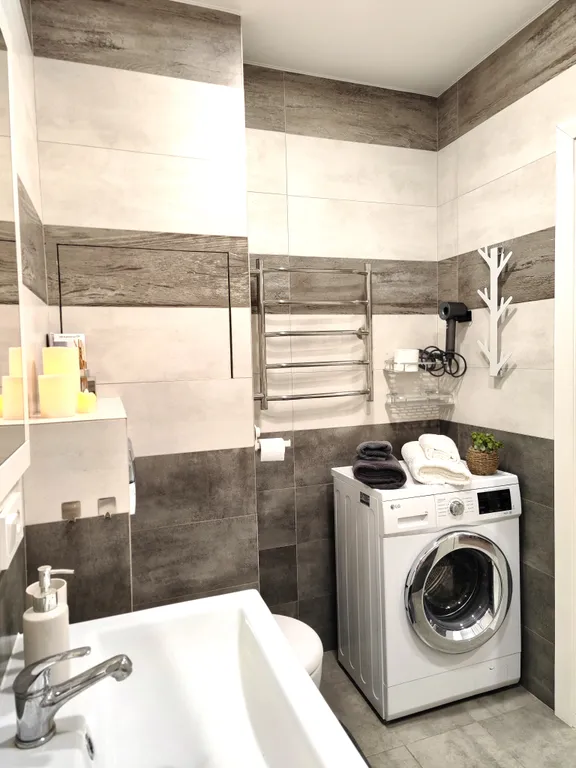 Центр новый дом, большая парковка от собсьвенника