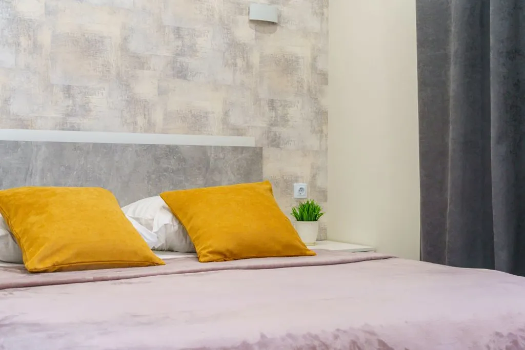 Good Night на Кандинского 7/2