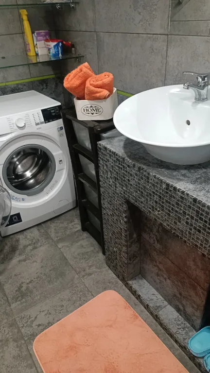 Новый коттедж для семейного отдыха в черте города