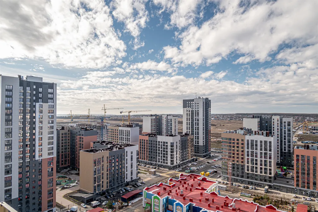 Дизайнерская квартира около сквера в бизнес -высотке