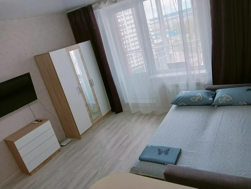 Квартира Светлая студия в центре города — аренда посуточно в Набережные Челны