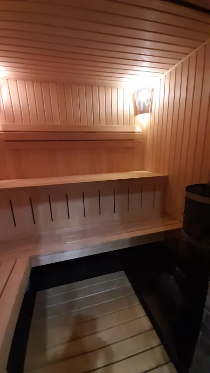 Сруб у моря