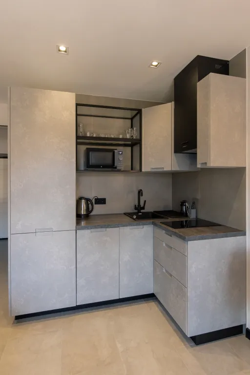 Студия с балконом