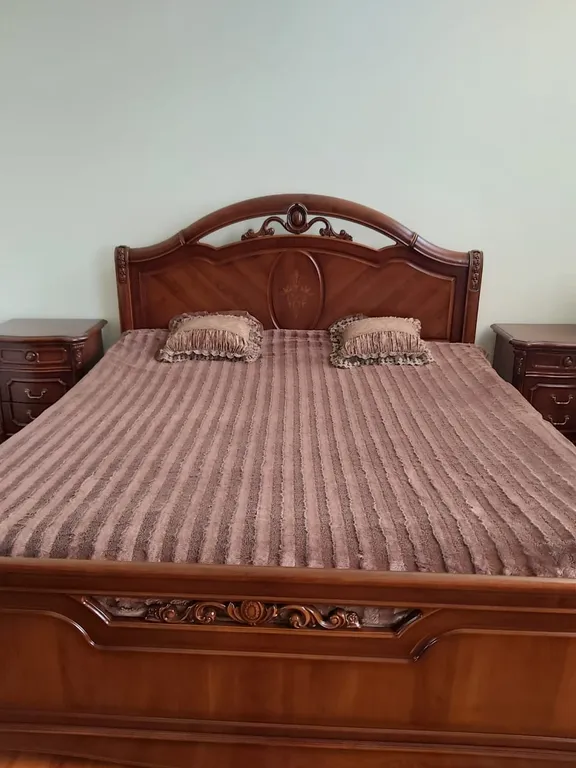 Уютный дом в черте города