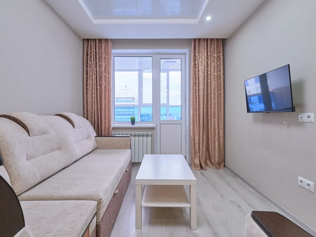 Студия на Б. Подгорной, 87 №23