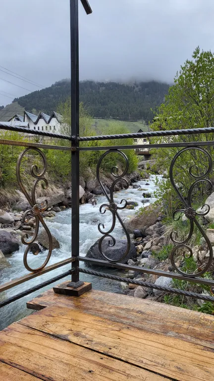 Гостинечный комплекс "Орлиный утес"