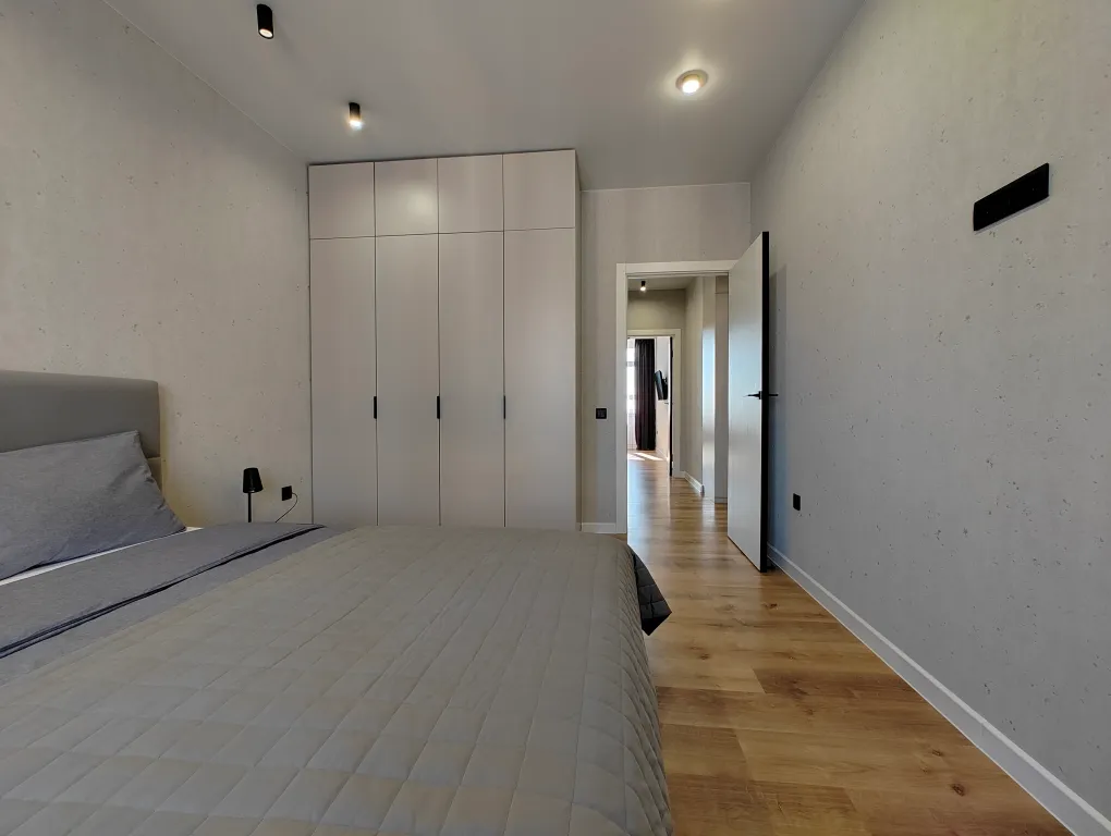 Стильная двухкомнатная квартира рядом с Экспоград-Юг