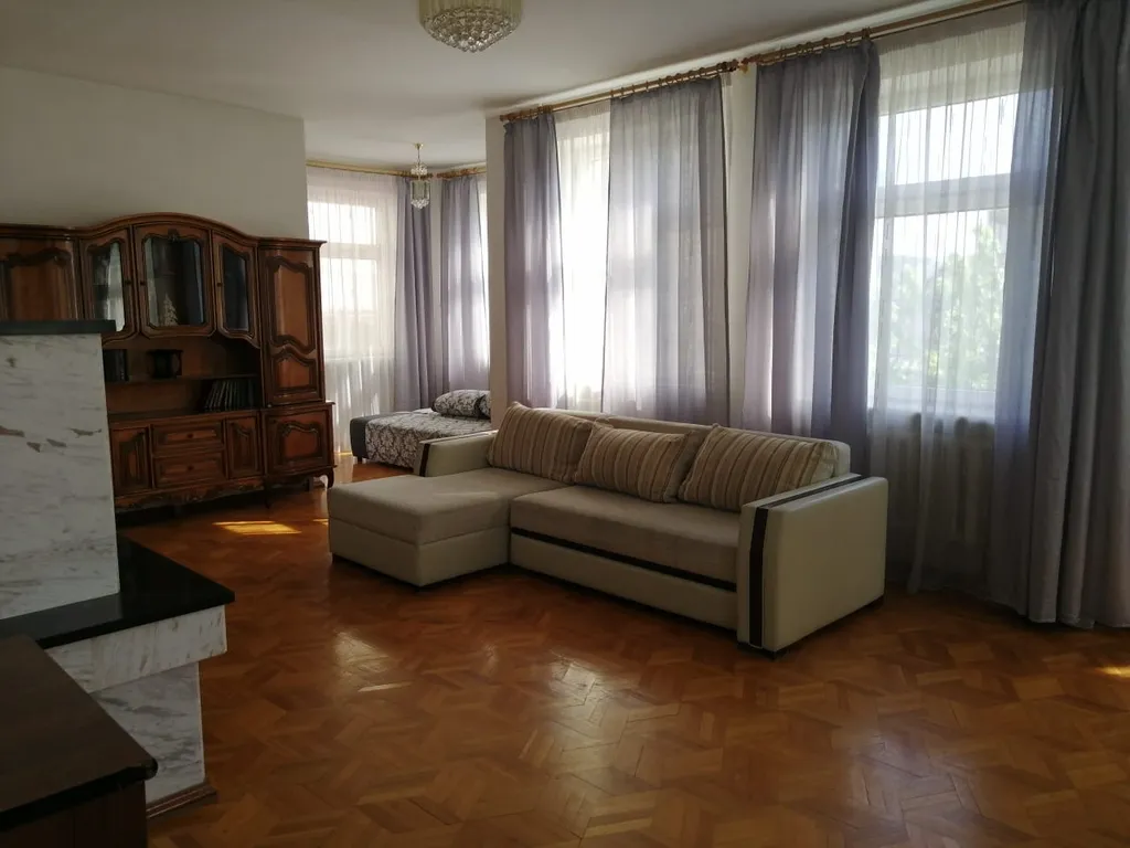 Коттедж Большой дом в центре для большой компании — Геленджик