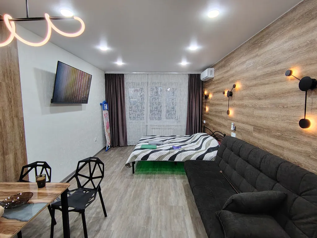 Двухкомнатные Апартаменты Люкс с Кондиционером и Бойлером в Центре