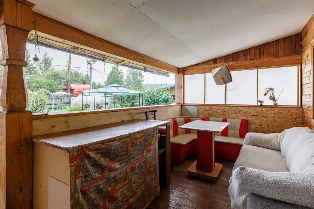 Дом-баня, 59 км Байкальского тракта