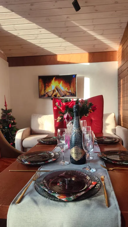 Коттедж Просторный дом Барн-хаус с русской баней и беседкой с мангальной зоной — аренда посуточно в Нижний Тагил