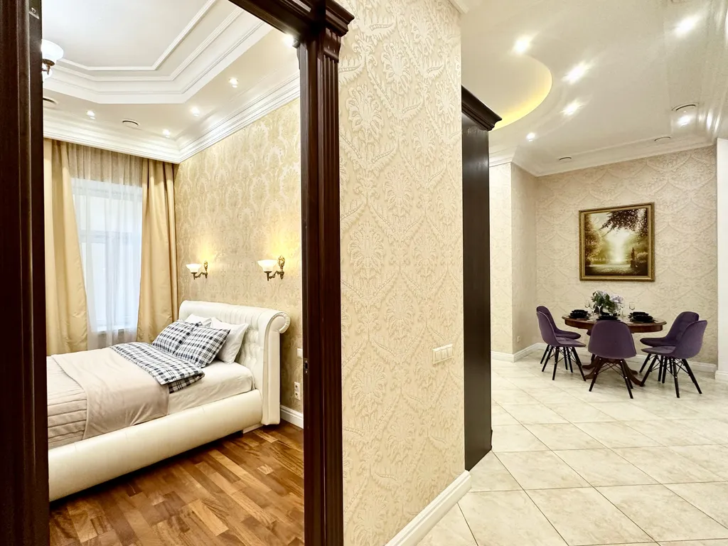 Стильная квартира с балконом и двумя санузлами