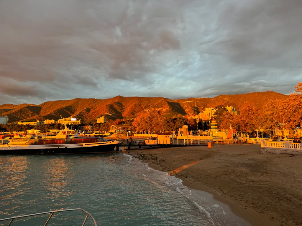 Квартира Квартира Апартамент с видом на горы — Геленджик