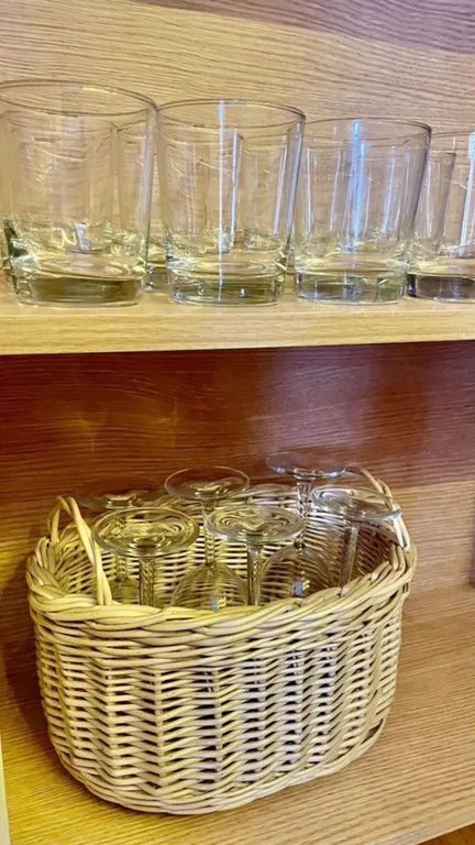 Домик на берегу Оки на территории сельской усадьбы Варежка