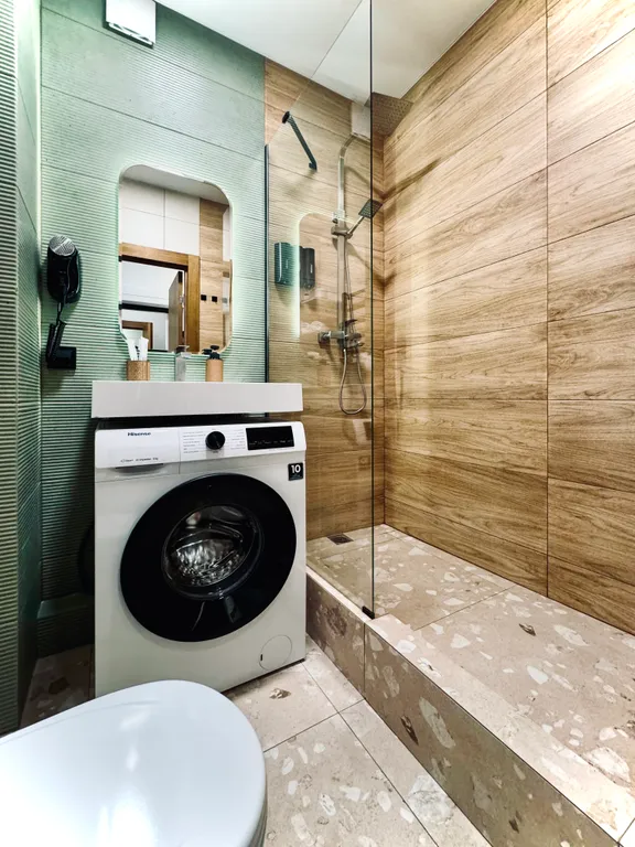 Новая студия с дизайнерским ремонтом