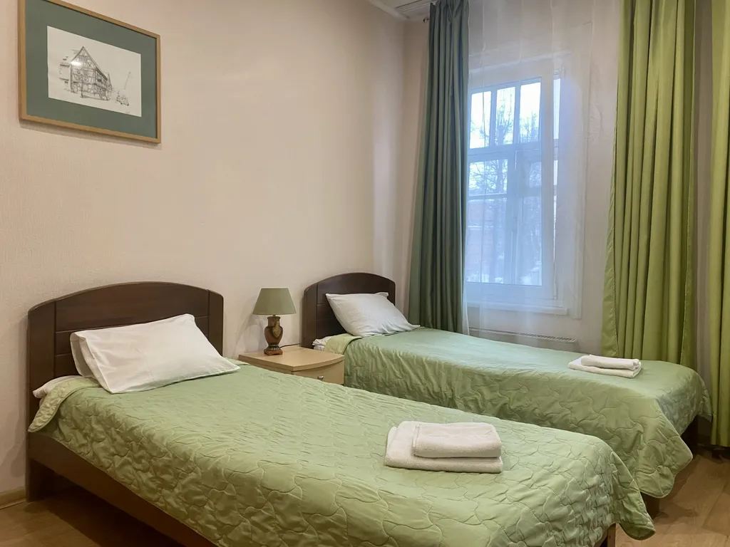 Квартира Квартира 4-местный "Эконом" с раздельными кроватями (санузел общий на 2 номера) — Ярославль