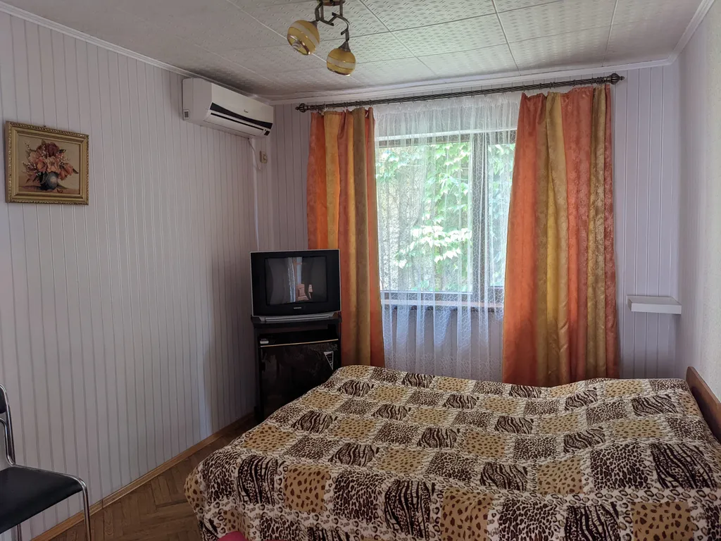 Коттедж Отдельный дом в частном секторе с кухней и санузлом — аренда посуточно в Рыбачье