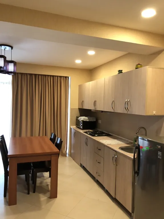 Апартаменты с одной спальней и камином в коттедже