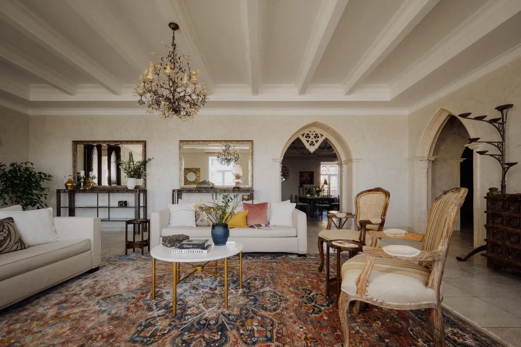 Уникальные апартаменты недалеко от Исаакиевского собора