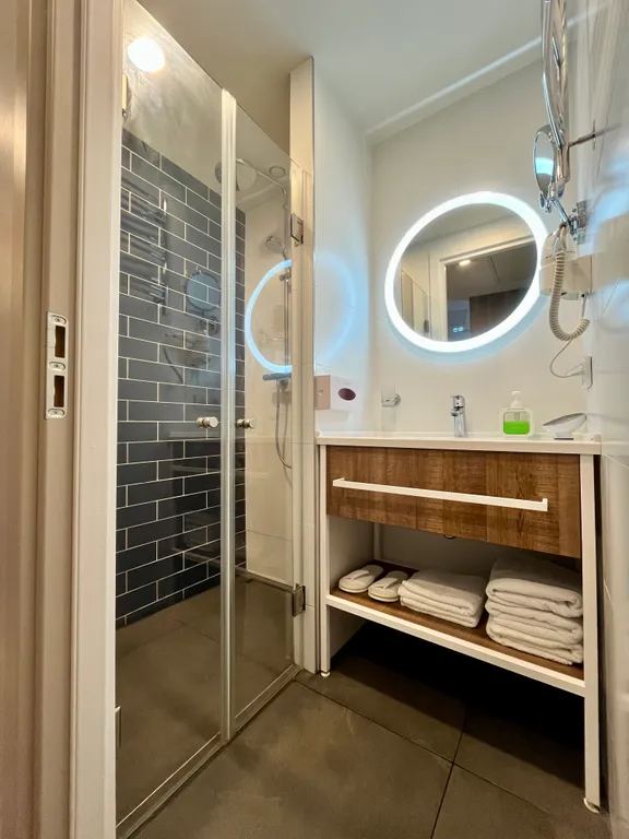 Видовой апартамент с видом на горы в апарт-отеле