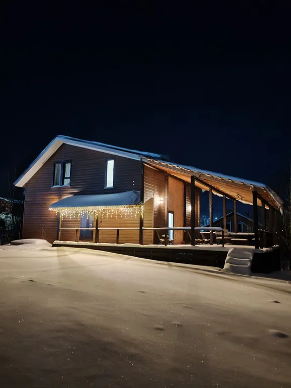 Коттедж Уютный дом с баней и террасой — аренда посуточно в Шерегеш