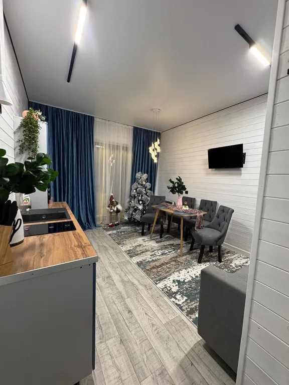 Зеркальный домик 1