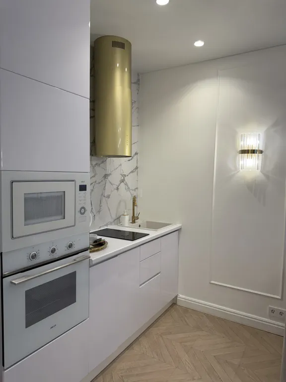 Современный апартамент в тихом районе