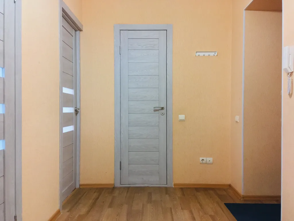 1-комнатная квартира, 15 минут до центра на автомобиле, с парковкой у дома