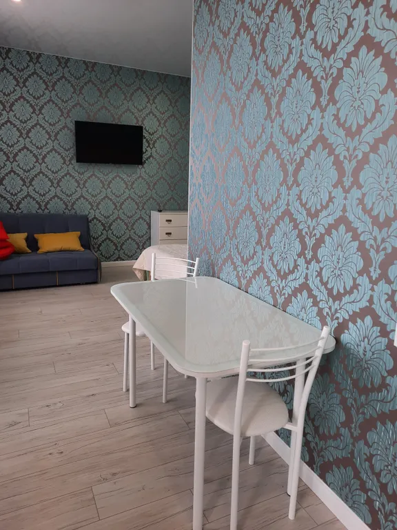 Уютная квартира с видом на розовое озеро