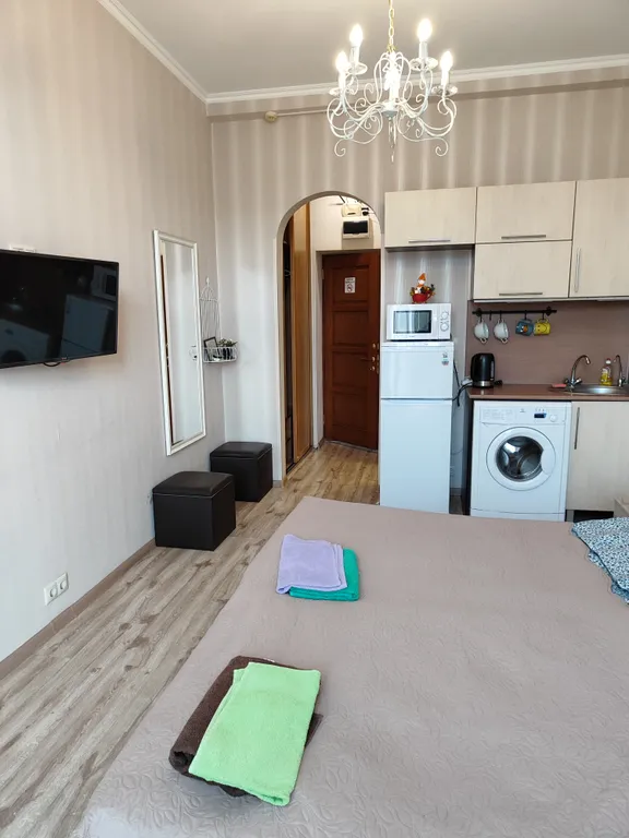 Апартамент с видом на кипарисы