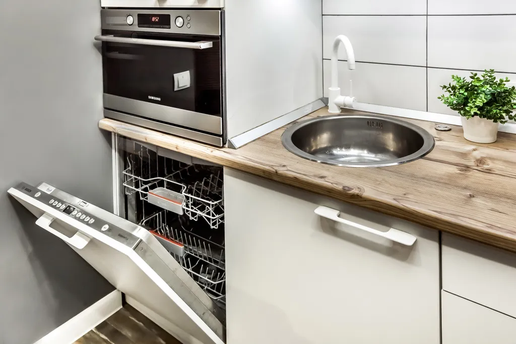 Grey Cardinal Sutki Life